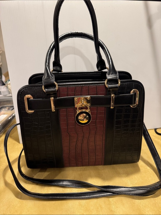 Qiyuer Handbags - Croc-Embossed Black and Burgundy Satchel with Gold Accent Matching Billfold